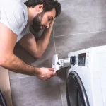 Astuces naturelles pour machine à laver encrassée : décrassage efficace et écologique