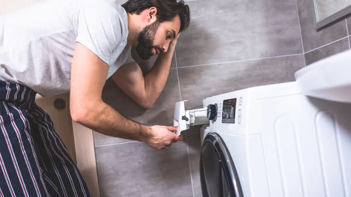 Astuces naturelles pour machine à laver encrassée : décrassage efficace et écologique