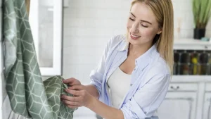 Laver le lin, la soie et la laine au naturel sans les abîmer : méthode douce et écologique