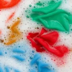 Lessive maison : ce que personne ne vous dit sur la mousse (et pourquoi ça change tout)