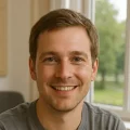 Julien, auteur